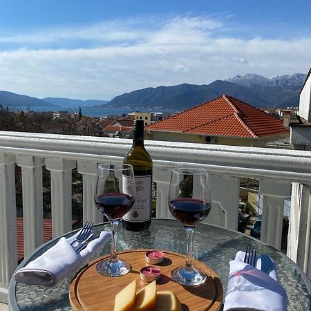 Vila Danica Tivat Apartman Kültér fotó