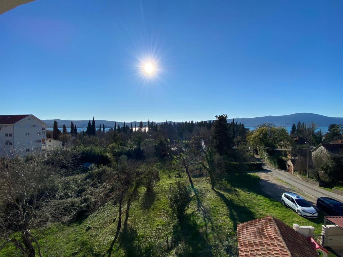 Vila Danica Tivat Apartman Kültér fotó