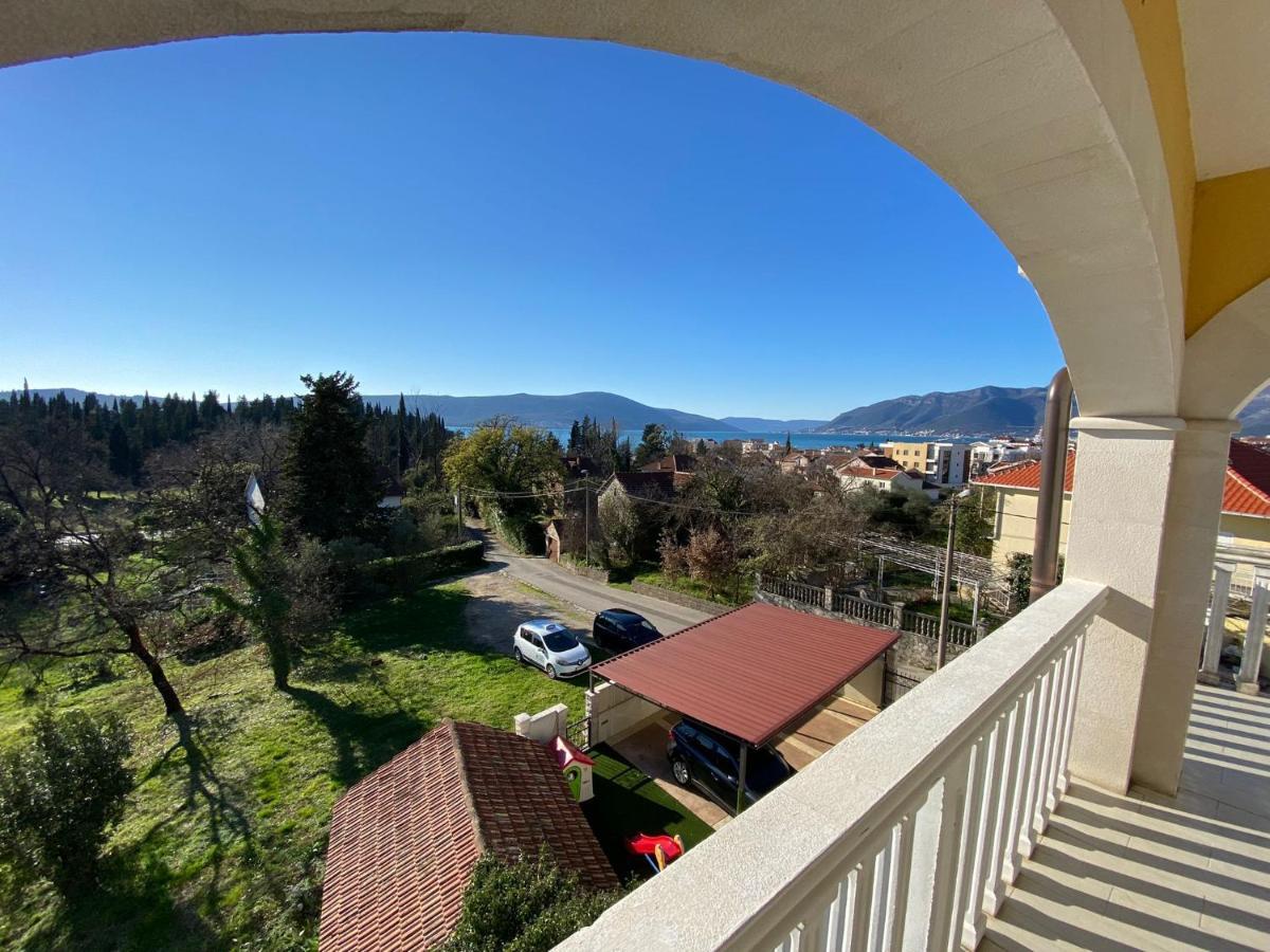 Vila Danica Tivat Apartman Kültér fotó