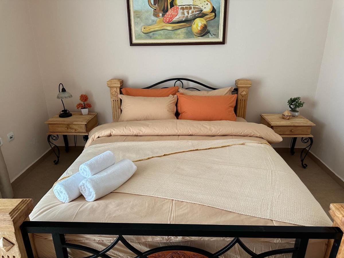 Vila Danica Tivat Apartman Kültér fotó