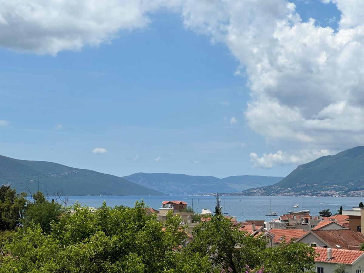 Vila Danica Tivat Apartman Kültér fotó
