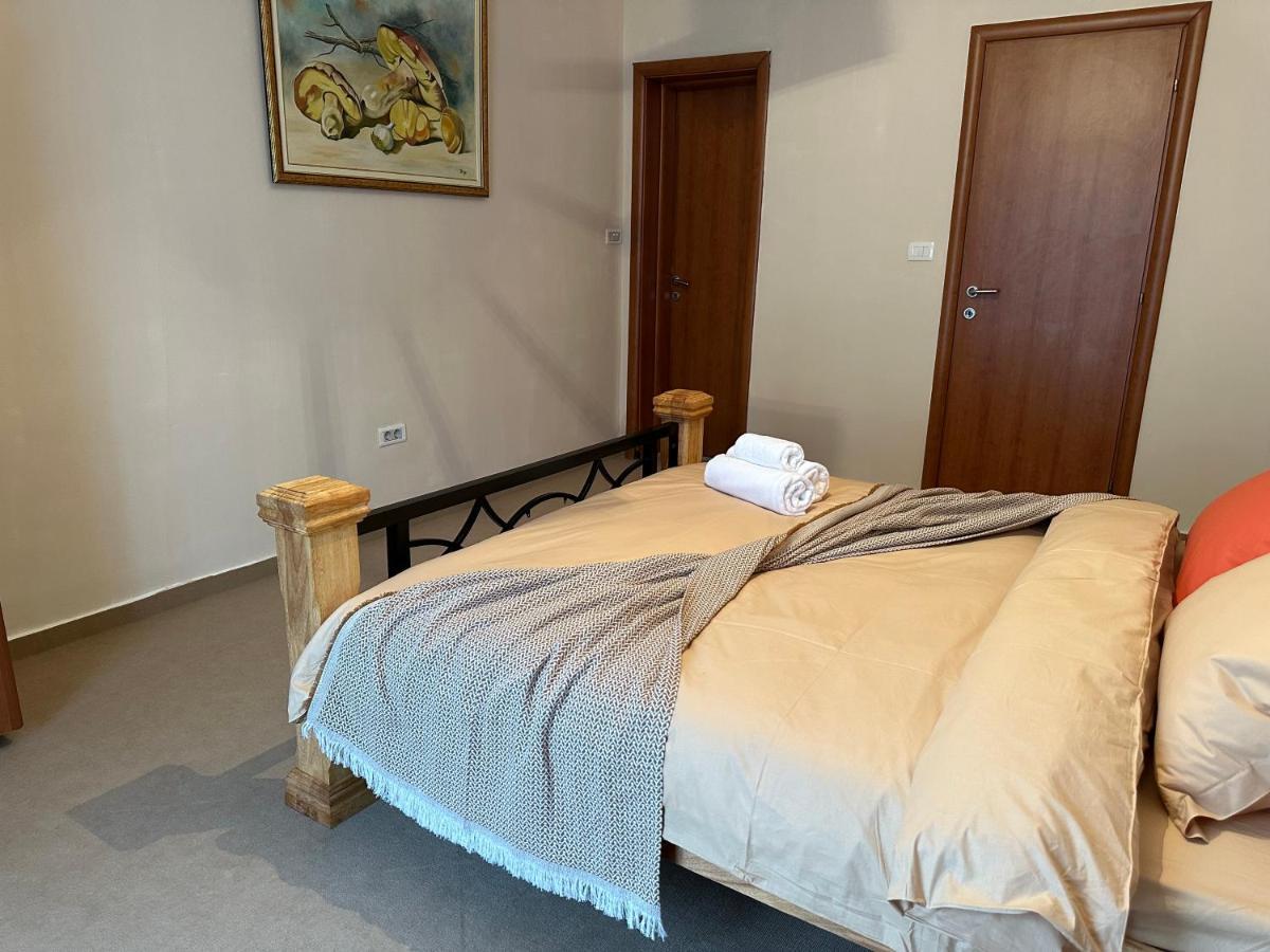 Vila Danica Tivat Apartman Kültér fotó