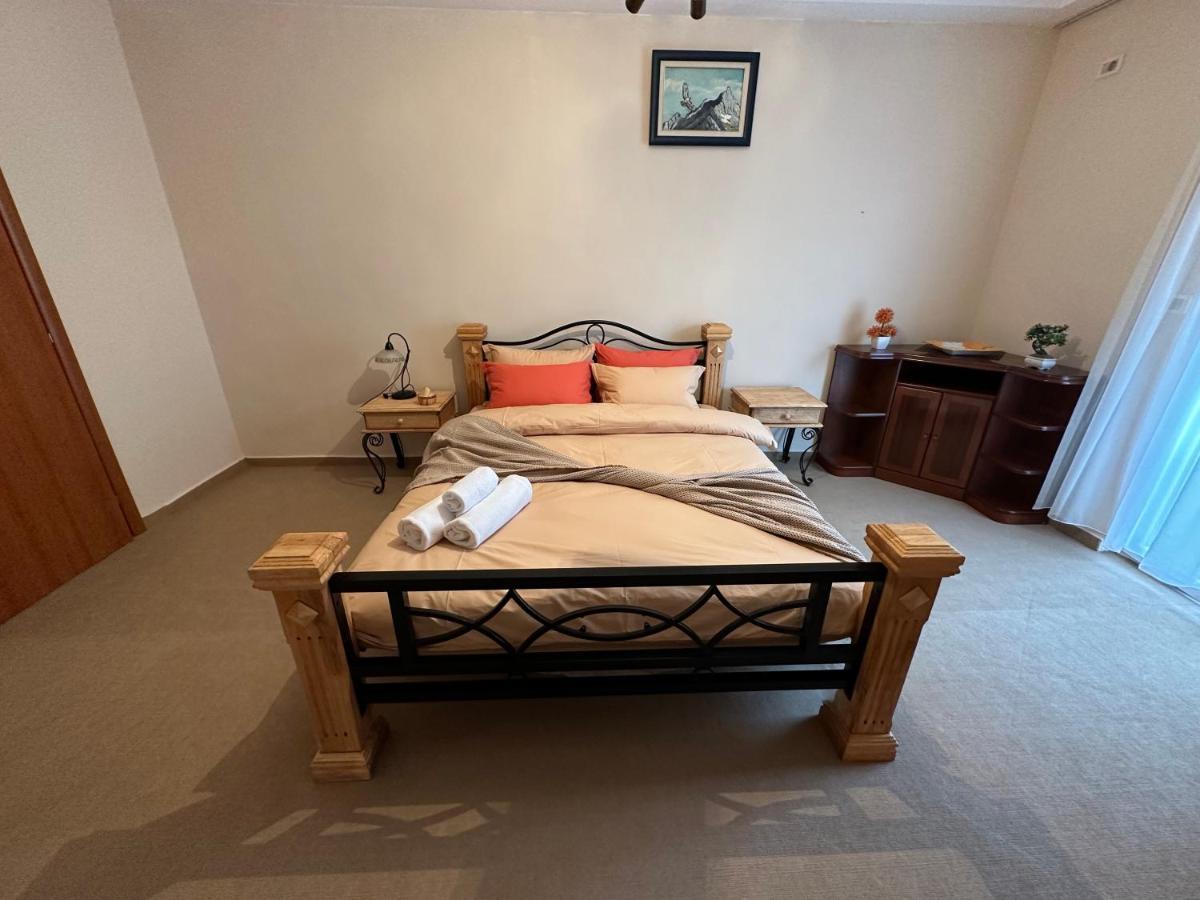 Vila Danica Tivat Apartman Kültér fotó