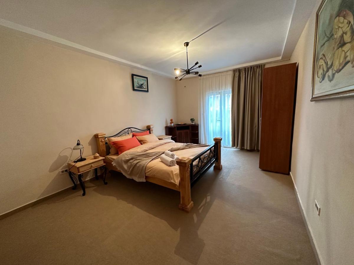 Vila Danica Tivat Apartman Kültér fotó