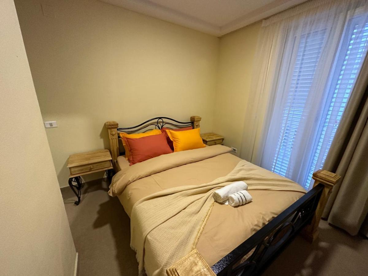 Vila Danica Tivat Apartman Kültér fotó