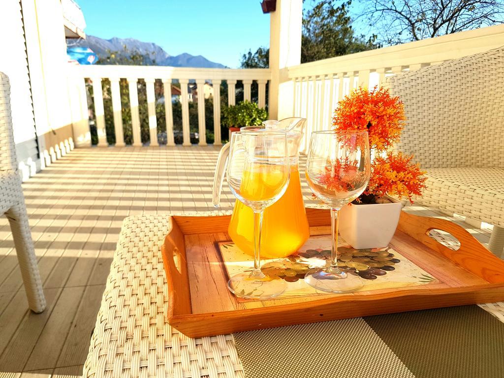 Vila Danica Tivat Apartman Kültér fotó